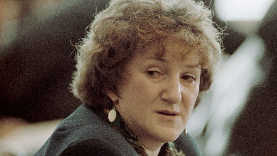 Галина Старовойтова: "Властям не хватает мозгов и совести"